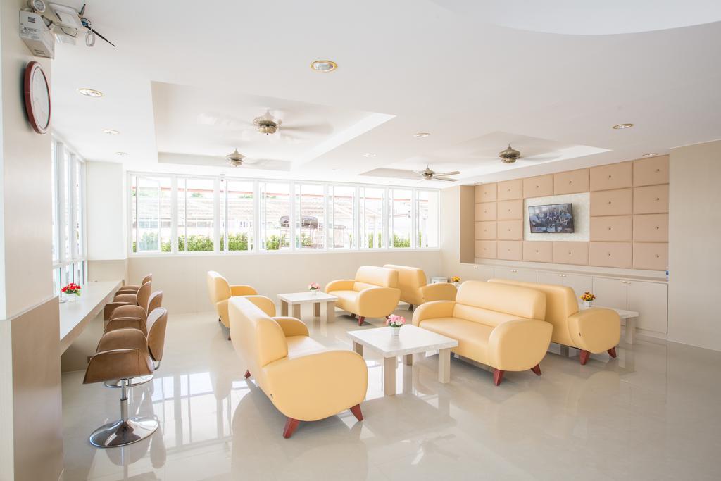P.A. Thani Hotel Nakhon Sawan Exteriér fotografie