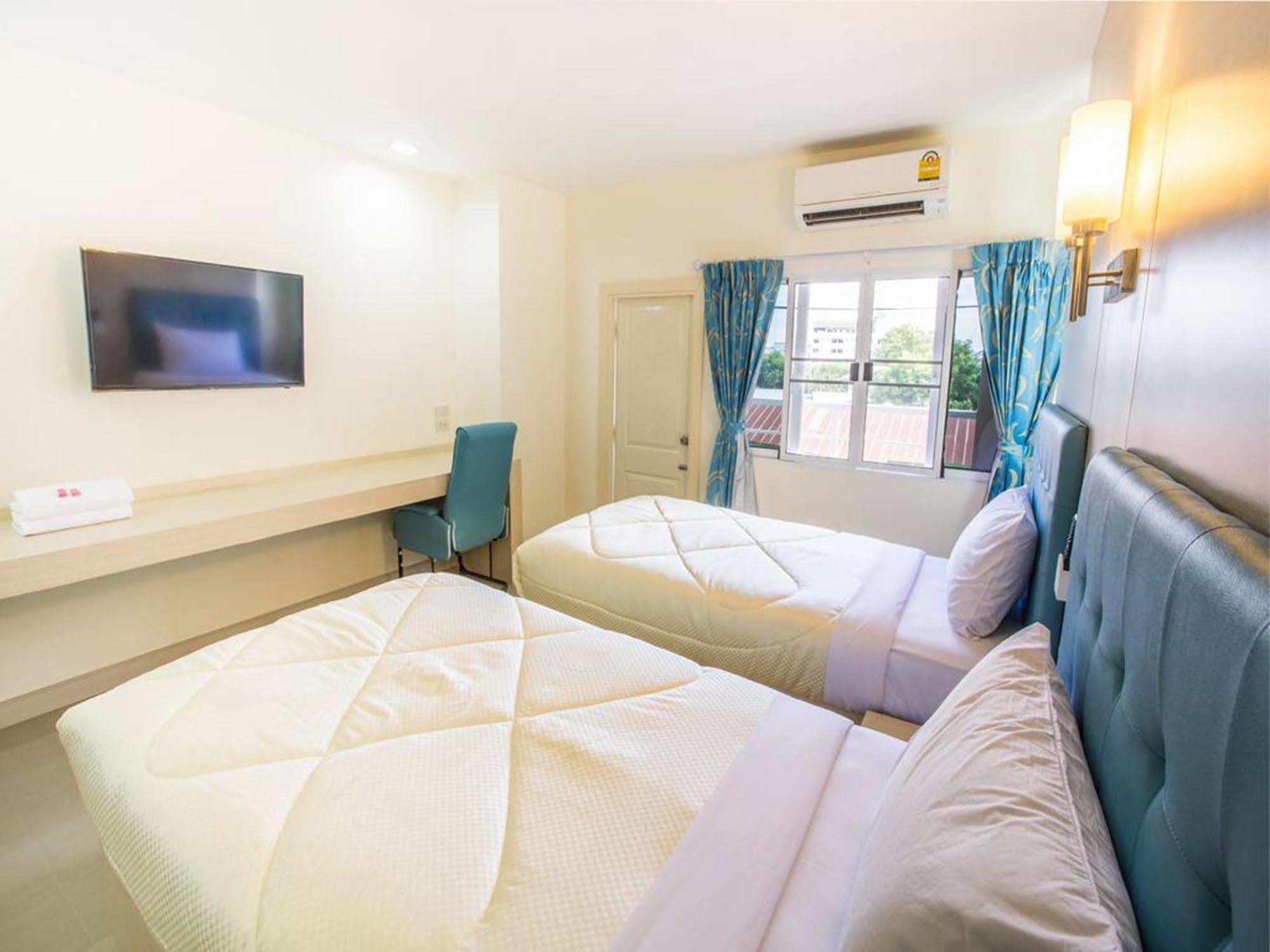 P.A. Thani Hotel Nakhon Sawan Exteriér fotografie